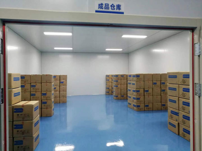 醫(yī)護(hù)防護(hù)用品生產(chǎn)現(xiàn)場(chǎng)