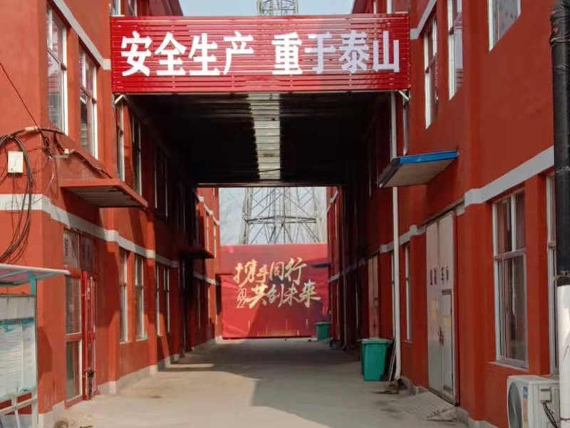 羽絨服生產(chǎn)現(xiàn)場(chǎng)